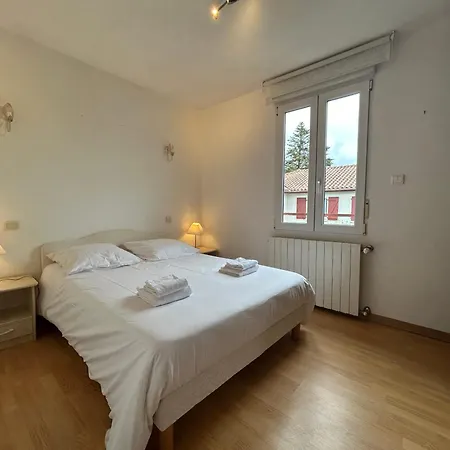 Charmant T3 Avec Terrasse Au Coeur De Apartamento Ciboure